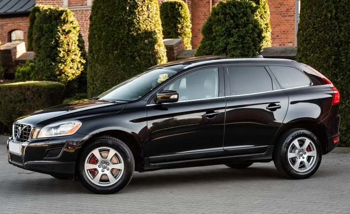 Volvo XC 60 cena 52900 przebieg: 210123, rok produkcji 2013 z Brok małe 562